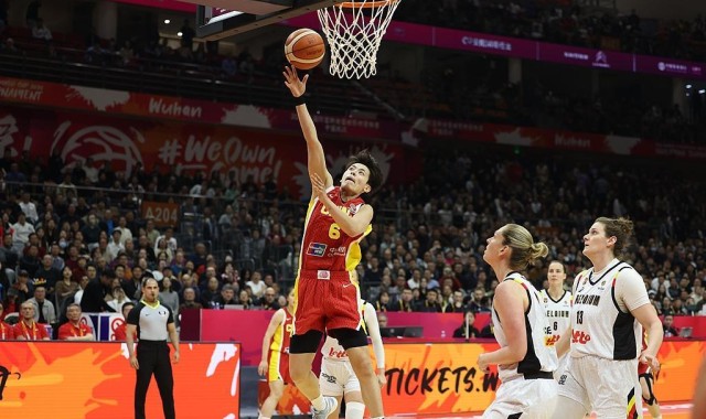 老问题！进入状态慢，中国女篮不敌比利时