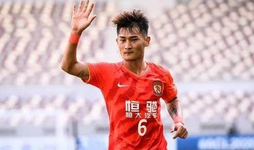 泰山暂缓南下广州或改道上海 新援廖力生延后归队