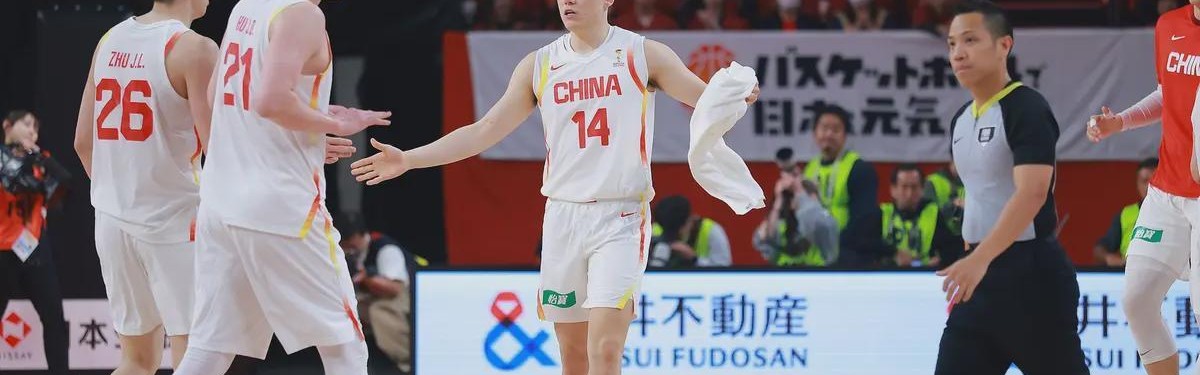 11分绝境逆转！李弘权+21正负值暗藏玄机，中国男篮赢在哪？