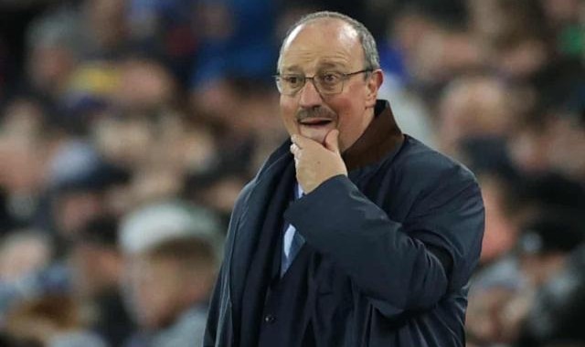 内鬼？背锅侠？被老东家痛揍的贝尼特斯还能挺多久？