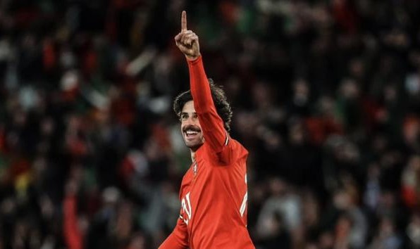 90分钟C罗仍是巨星 梅开二度 特林康成葡国英雄！